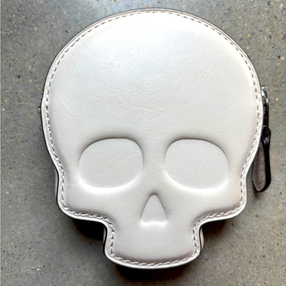 Coach- Bone White Skull Coin Purse